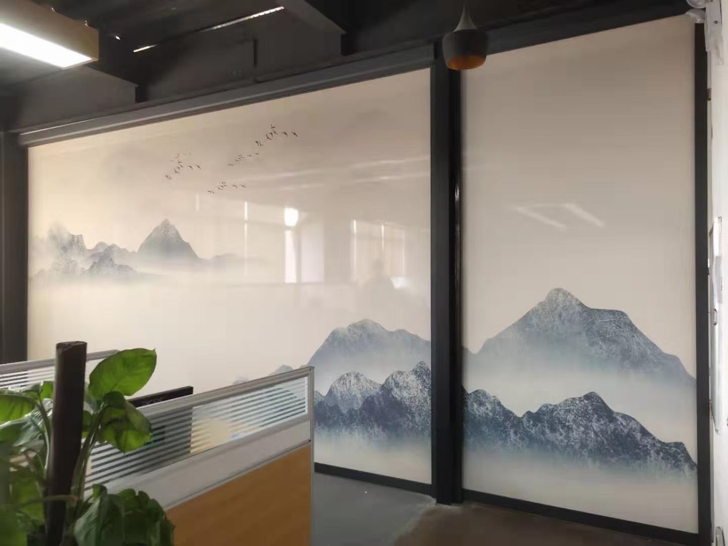 智能防风卷帘